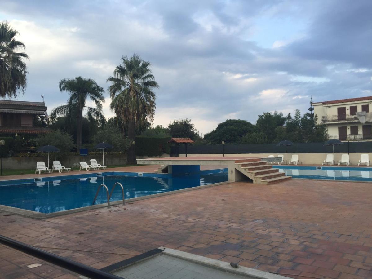 Elegant Apartment In Residence With Pool Acireale Dış mekan fotoğraf