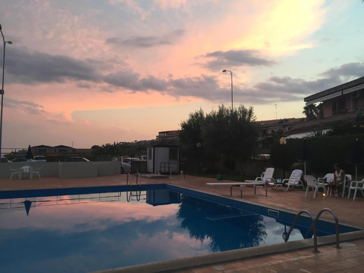 Elegant Apartment In Residence With Pool Acireale Dış mekan fotoğraf
